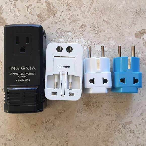 Travel Adaptor bundle - Picture 1 of 2